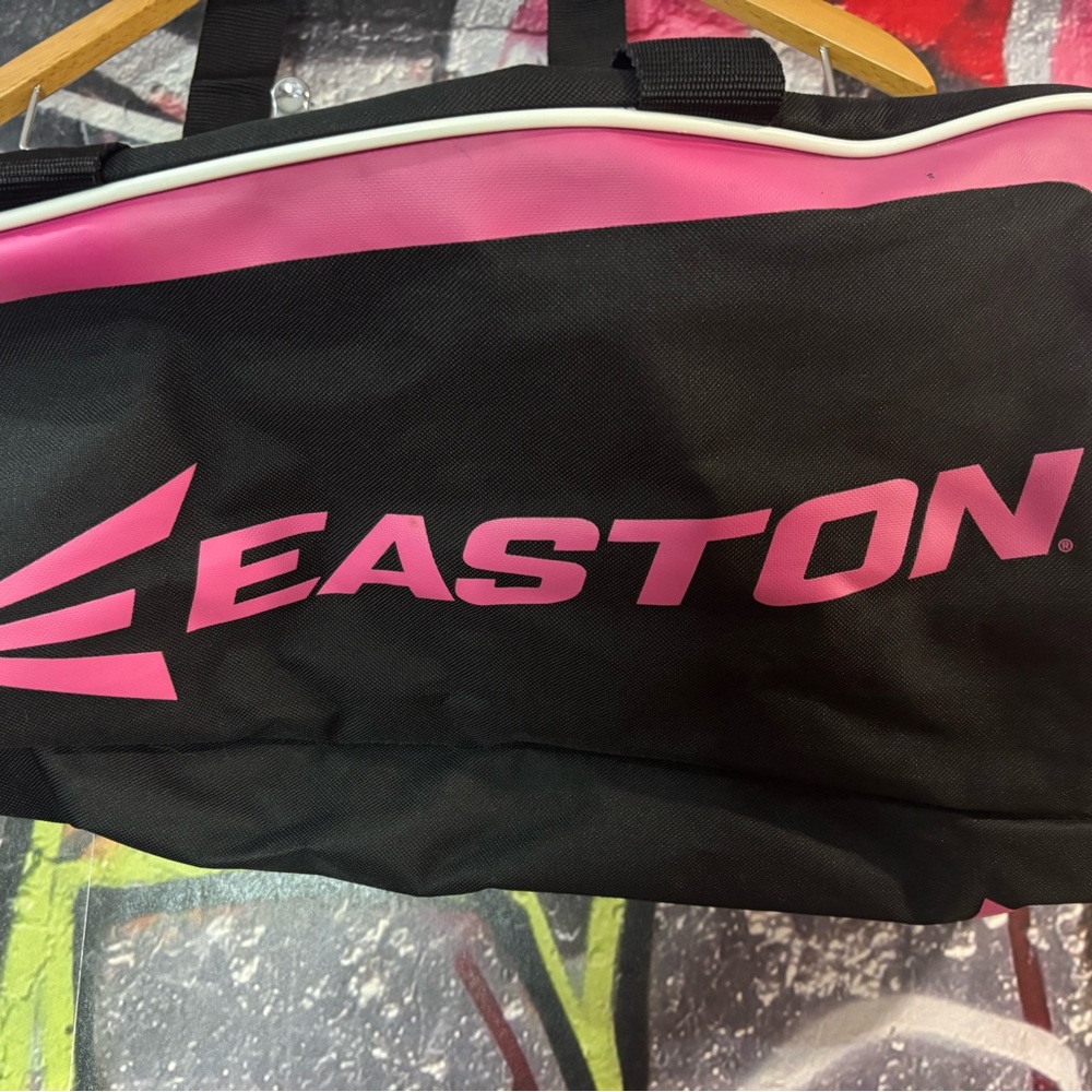 Easton Black and Pink Sports Bag - Picture 4 of 6